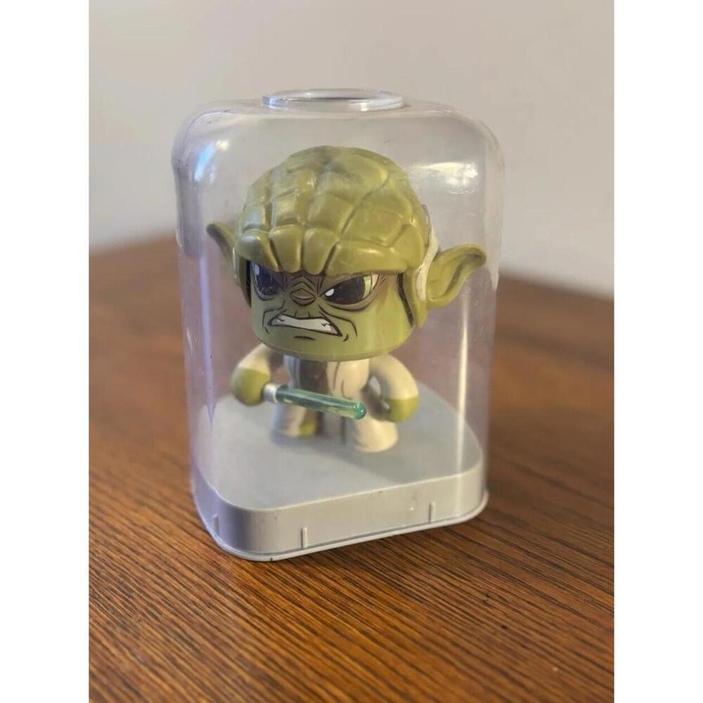Star Wars Mighty Muggs YODA Action Figure by Hasbro